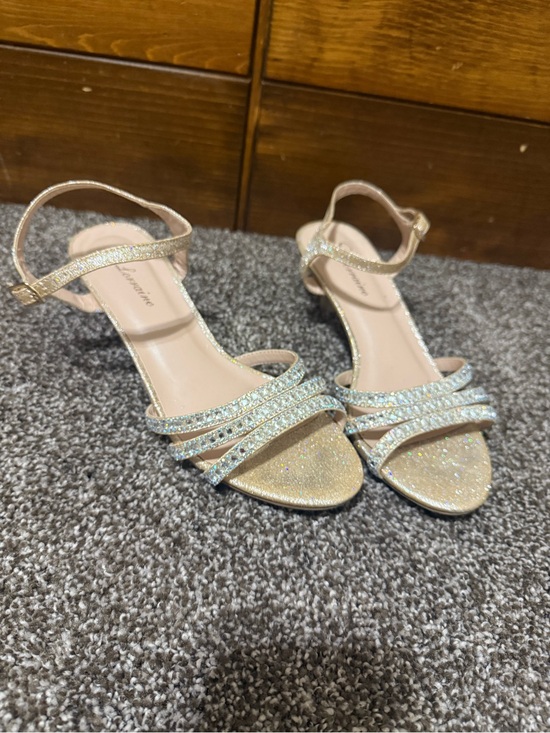 L Lorraine Shoes - Sparkle Strappy Ankle-Heel Sandals in Champagne Glitter